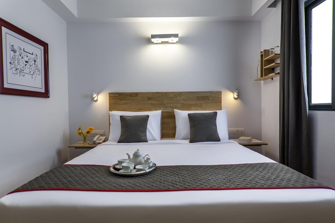 Oyo Townhouse 5 Jubilee Hills Hotel Haiderabad Buitenkant foto