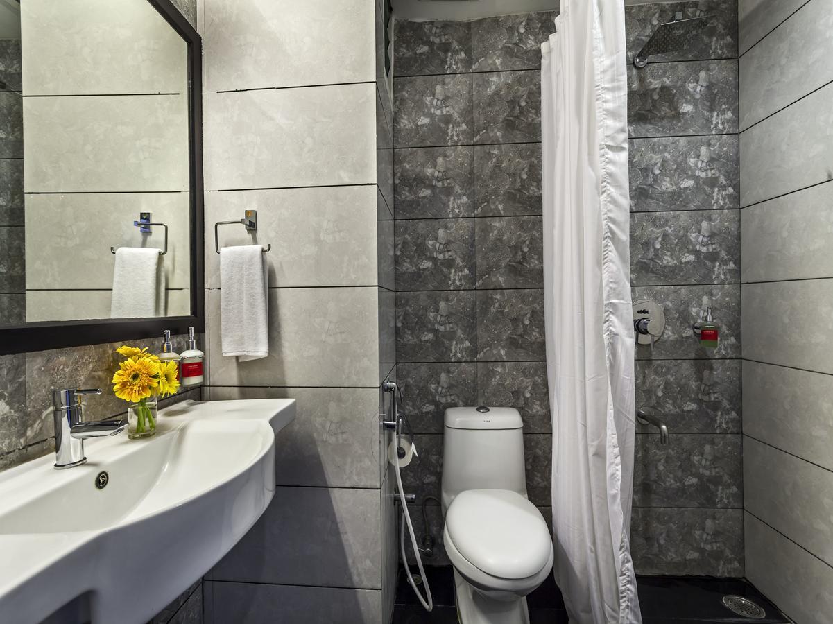 Oyo Townhouse 5 Jubilee Hills Hotel Haiderabad Buitenkant foto